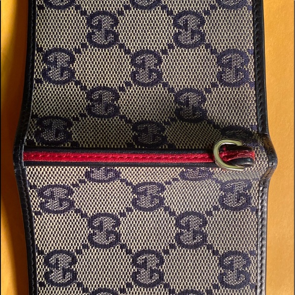 🔴SOLD🔴 Authentic Gucci Wallet - Picture 2 of 7